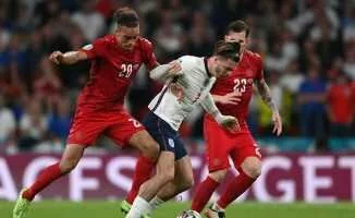 UEFA'dan İngiltere-Danimarka Maçına Soruşturma